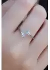 Gümüş Renk Yıldız Detay Kadın Yüzük