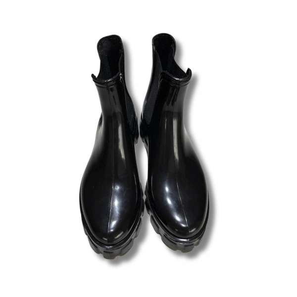 Kaymaz Yüksek Tabanlı Bilek Boy Lastikli Kadın Botu 36-40 Siyah