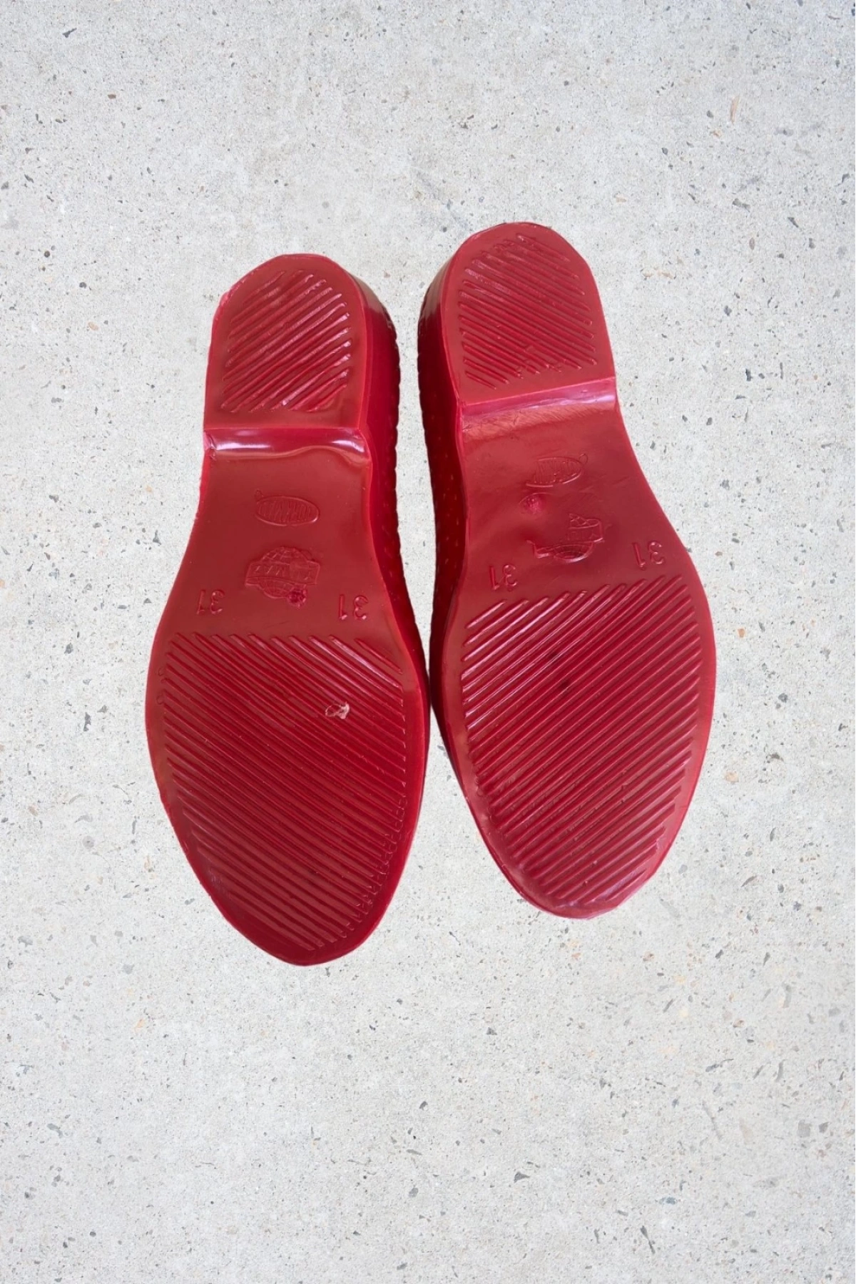 Filet Makosen Bahçe ve Tarım Kız Çocuk Ayakkabısı 31-35 Kırmızı