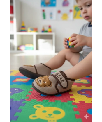 Soylu Yumuşak Nakışlı Erkek Çocuk Pandufu Kahverengi