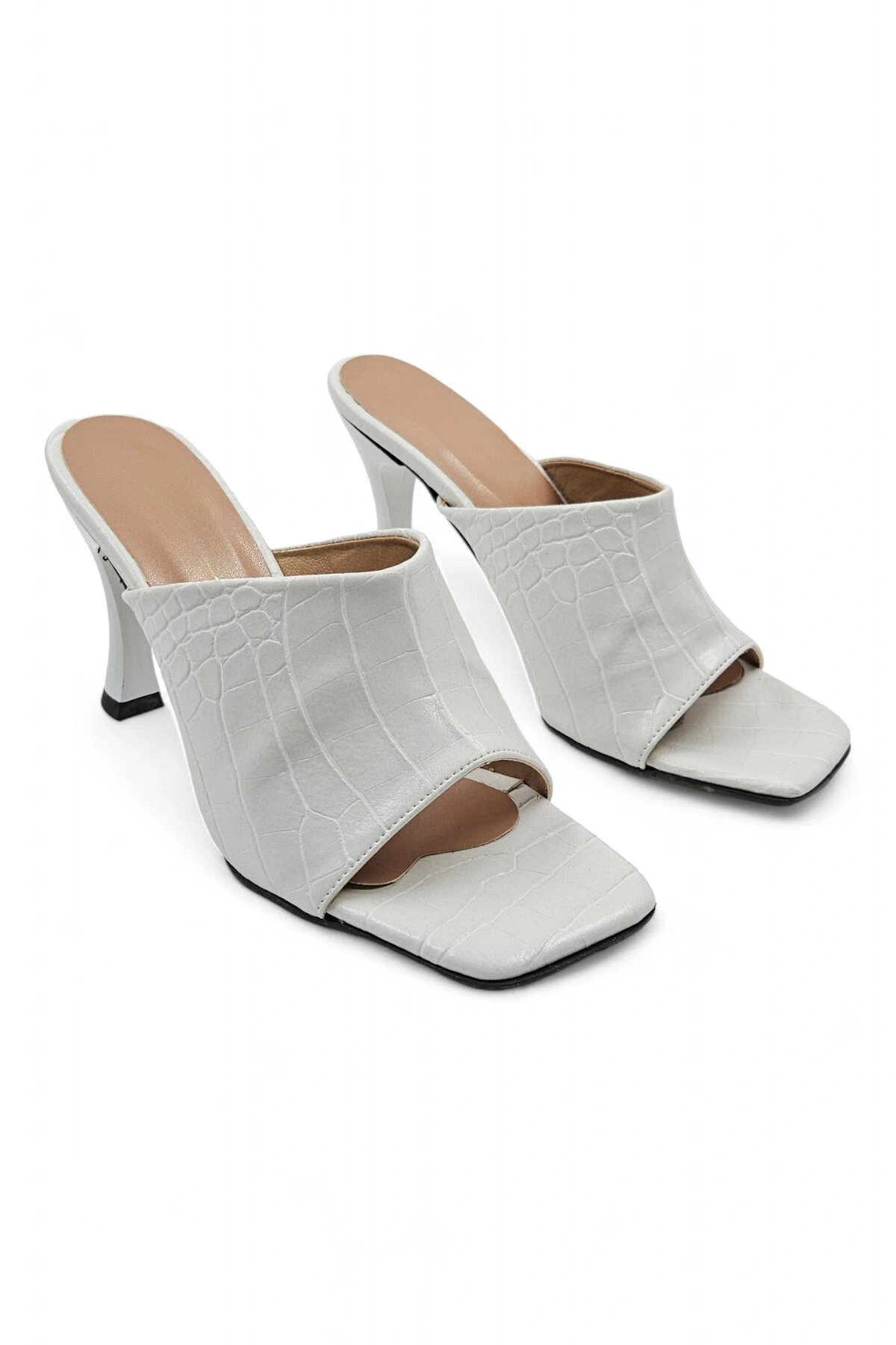 Easeful Beyaz Timsah Desenli Küt Burun İnce Topuklu Kadın Terlik