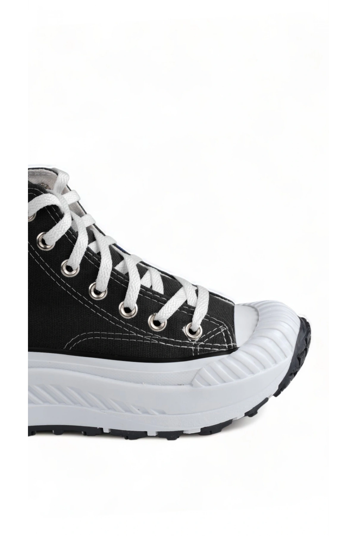 Elixia Siyah Kalın Tabanlı Boğazlı Uzun Keten Spor Ayakkabı