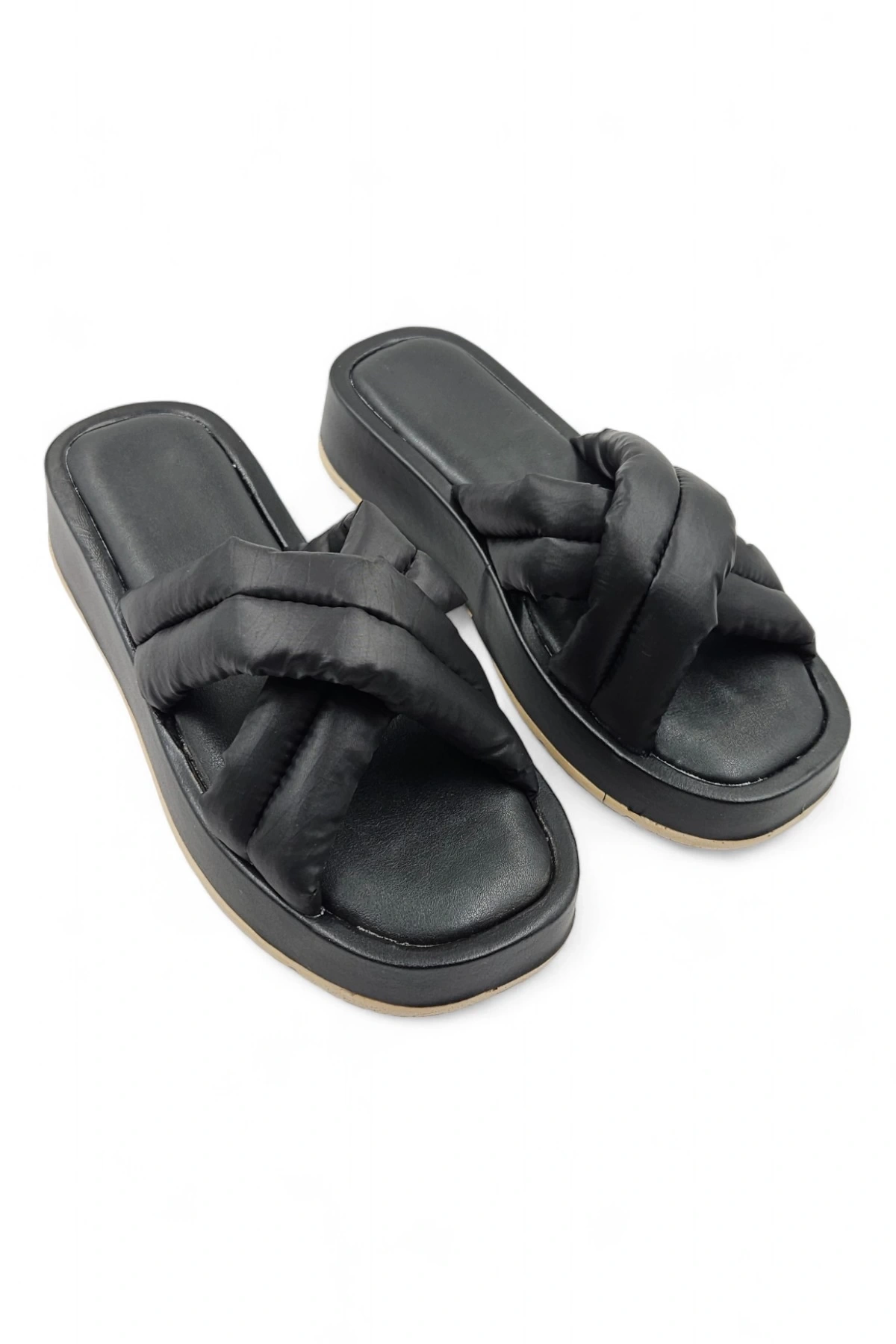 Pathway Siyah Kabarık Detaylı Kalın Tabanlı Platform Terlik