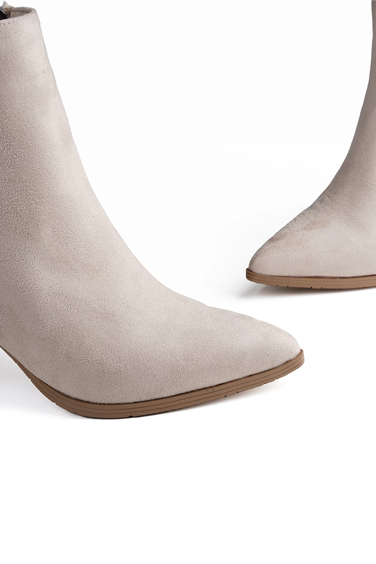 Posh Bej Süet Şık Ve Zarif Kadın Topuklu Bot
