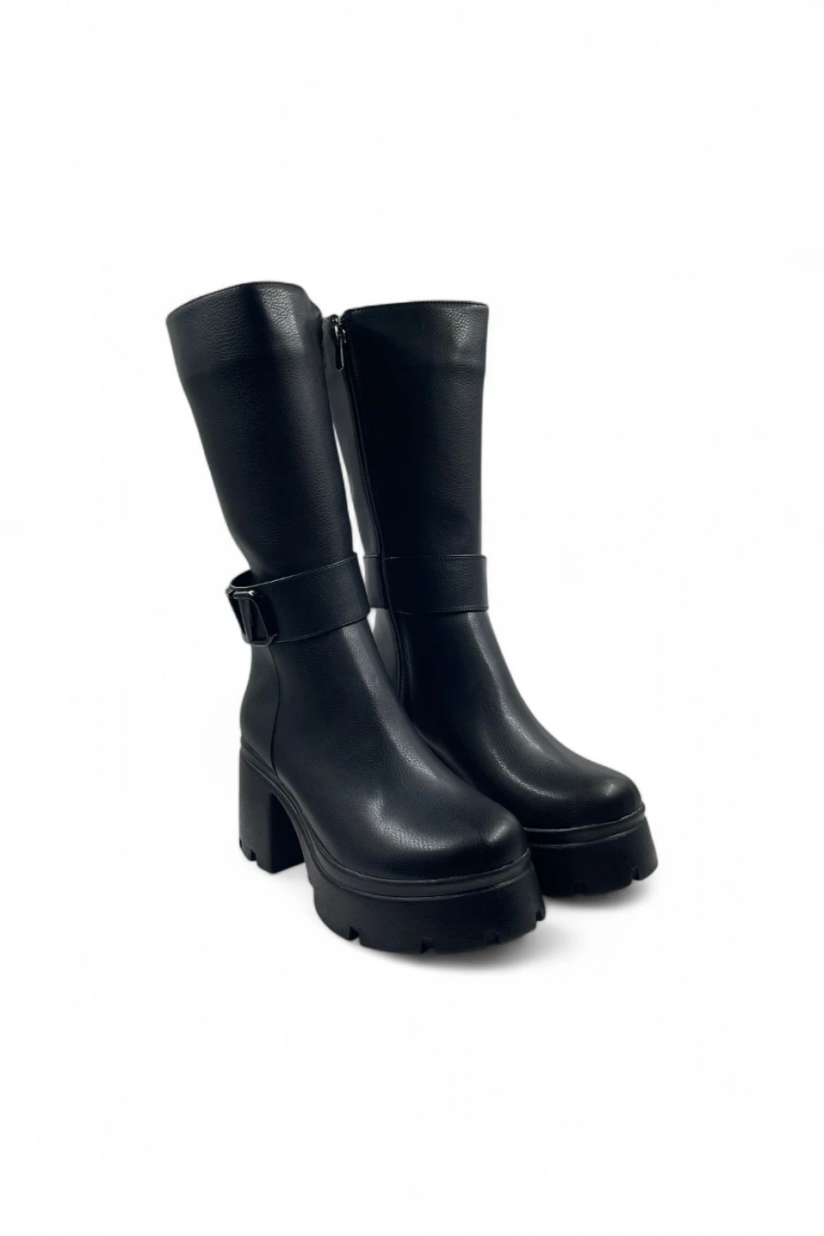 Sturdy Siyah Topuklu ve Fermuarlı Rahat Şık Çizme