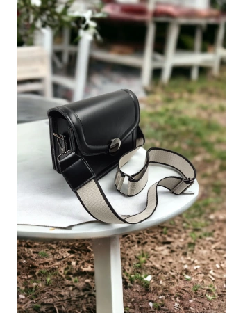 Magia Siyah Kadın Çapraz Omuz Çantası