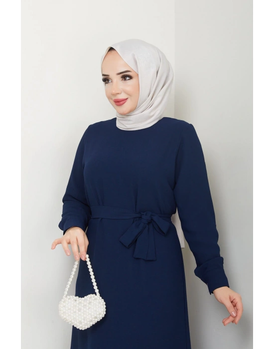 TESETTÜR KREP DÜZ KALEM ELBİSE