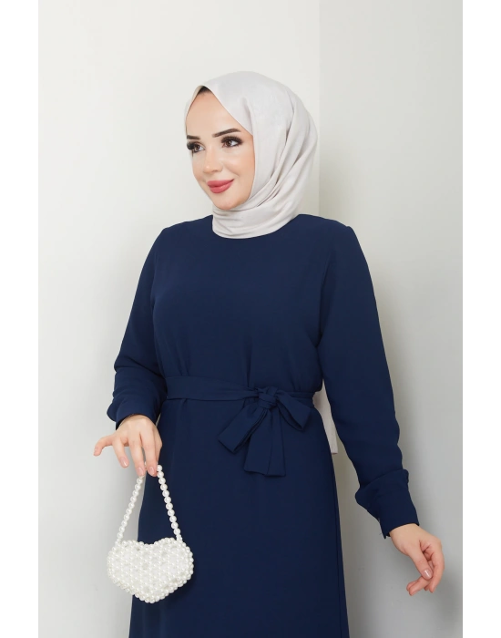 TESETTÜR KREP DÜZ KALEM ELBİSE