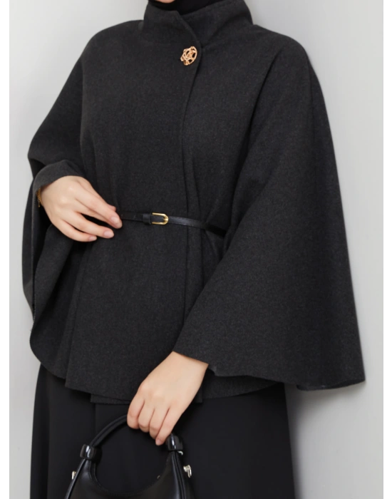 kadın kemerli broş düğmeli kaşe panço