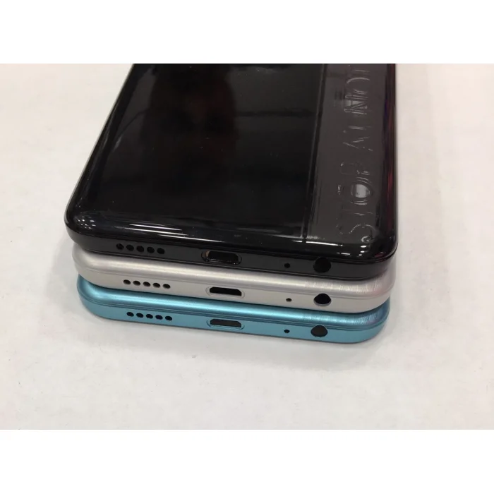 Tecno Spark 8C (KG5k) Kasa Arka Kapak Pil Kapağı