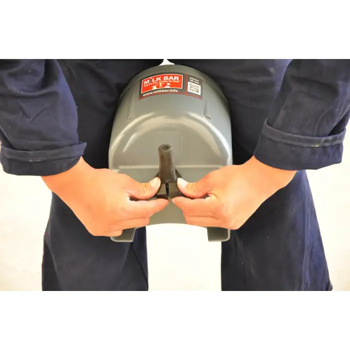 Milk Bar™ 4L Calf Feeder