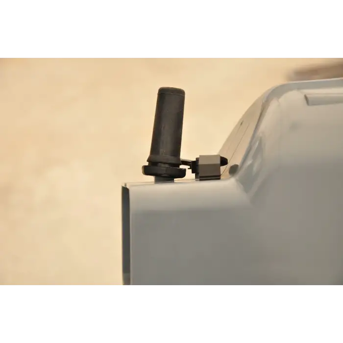 Milk Bar™ 4L Calf Feeder