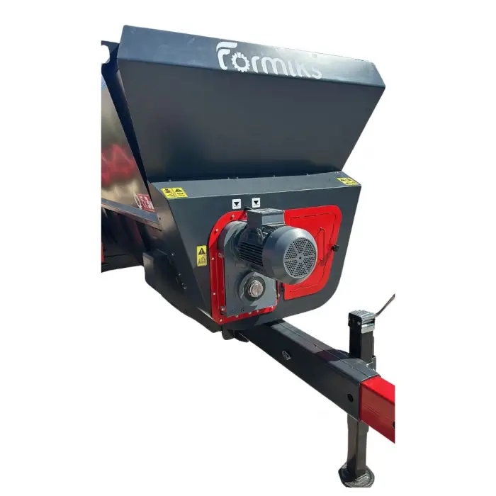 YATAY YEM KARIŞTIRMA MAKİNESİ – 3 m³ (ÇEKİLİR TİP)