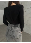 Siyah Kruvaze Yaka Vatkalı Bodysuit