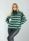 Yeşil Dik Yaka Çizgili Triko Kazak
