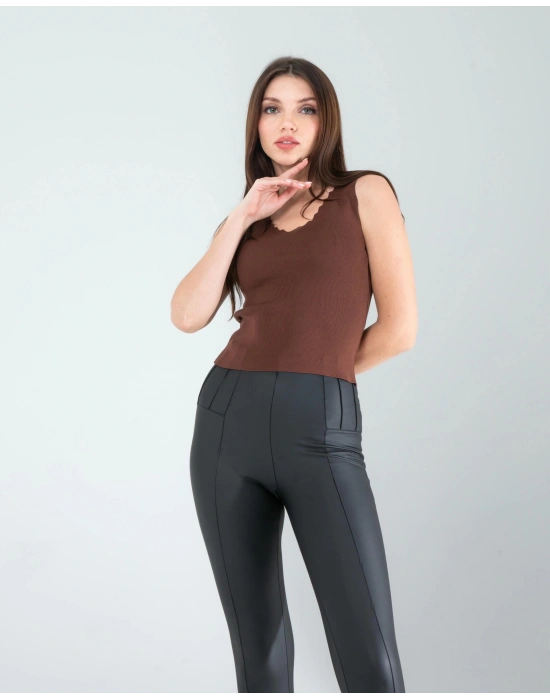 Acı Kahve Merdiven Yaka Kalın Askı Crop Bluz