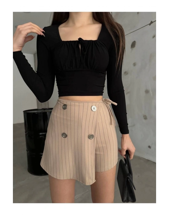 Bej Düğme Detaylı İtalyan Çizgili Şort Etek