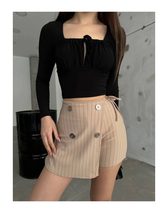 Bej Düğme Detaylı İtalyan Çizgili Şort Etek