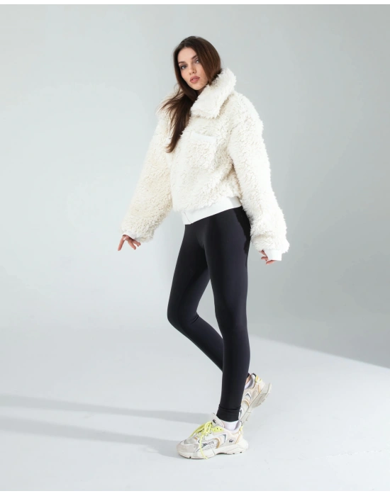 Beyaz Peluş Ceket