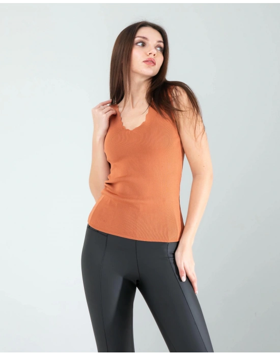 Kahve Merdiven Yaka Kalın Askı Crop Bluz