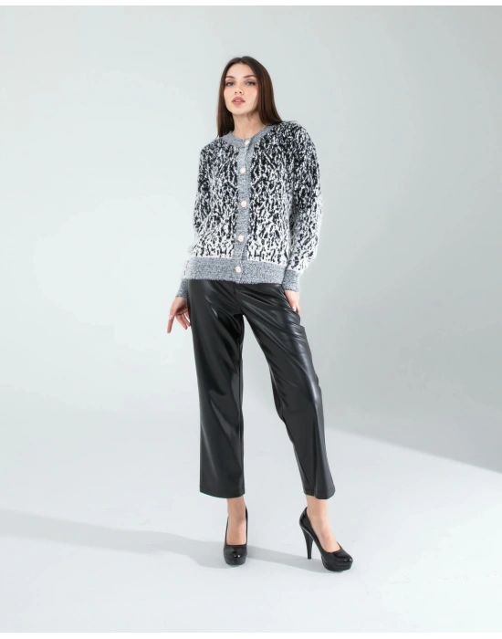 Siyah Kar Tanesi Triko Hırka