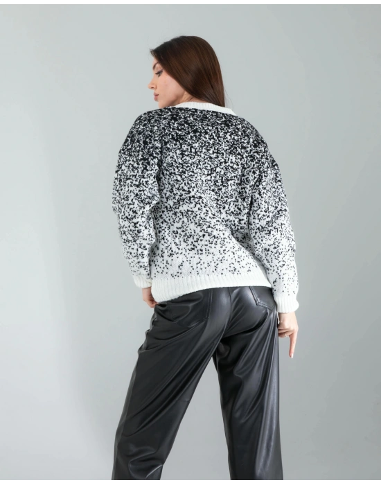 Siyah Kar Tanesi Triko Kazak