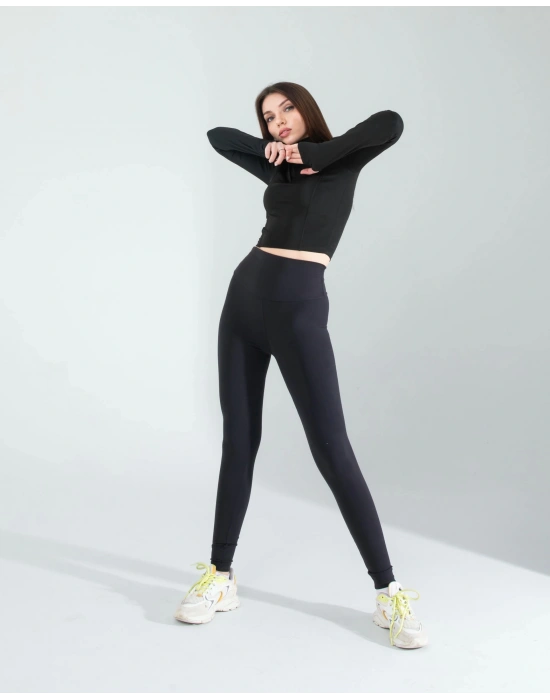 Siyah Renkli Parmak Geçmeli Spor Body