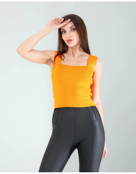 Turuncu Kare Yaka Kalın Askı Triko Crop Bluz