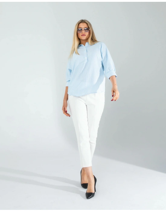 Yarım Düğme Mavi Çizgili Beyaz Gömlek