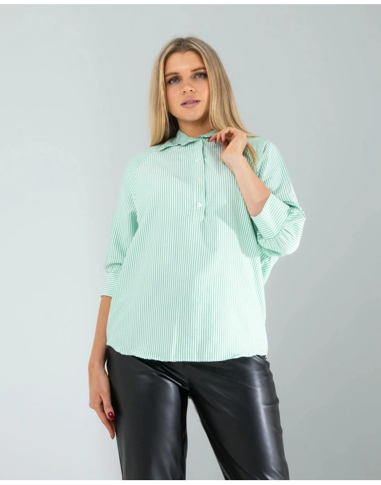 Yarım Düğme Yeşil Çizgili Beyaz Gömlek
