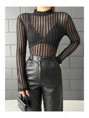 Siyah Tül Detay Transparan Bluz