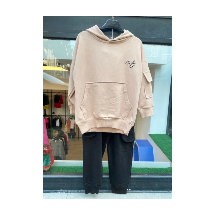 Bej Rengi Yazı Nakışlı Kapüşonlu Sweatshirt