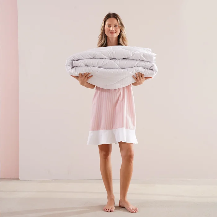 Çizgili Saten Yorgan Beyaz