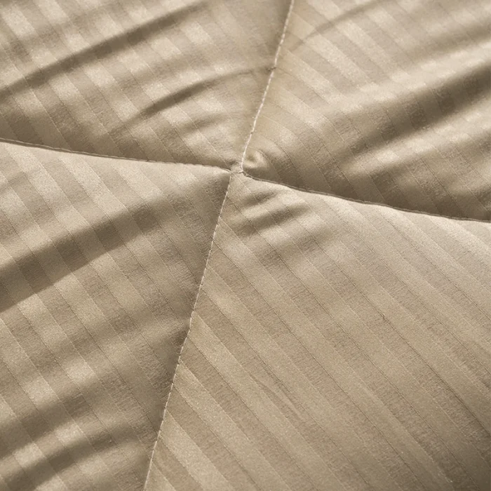 Çizgili Saten Yorgan Karamel