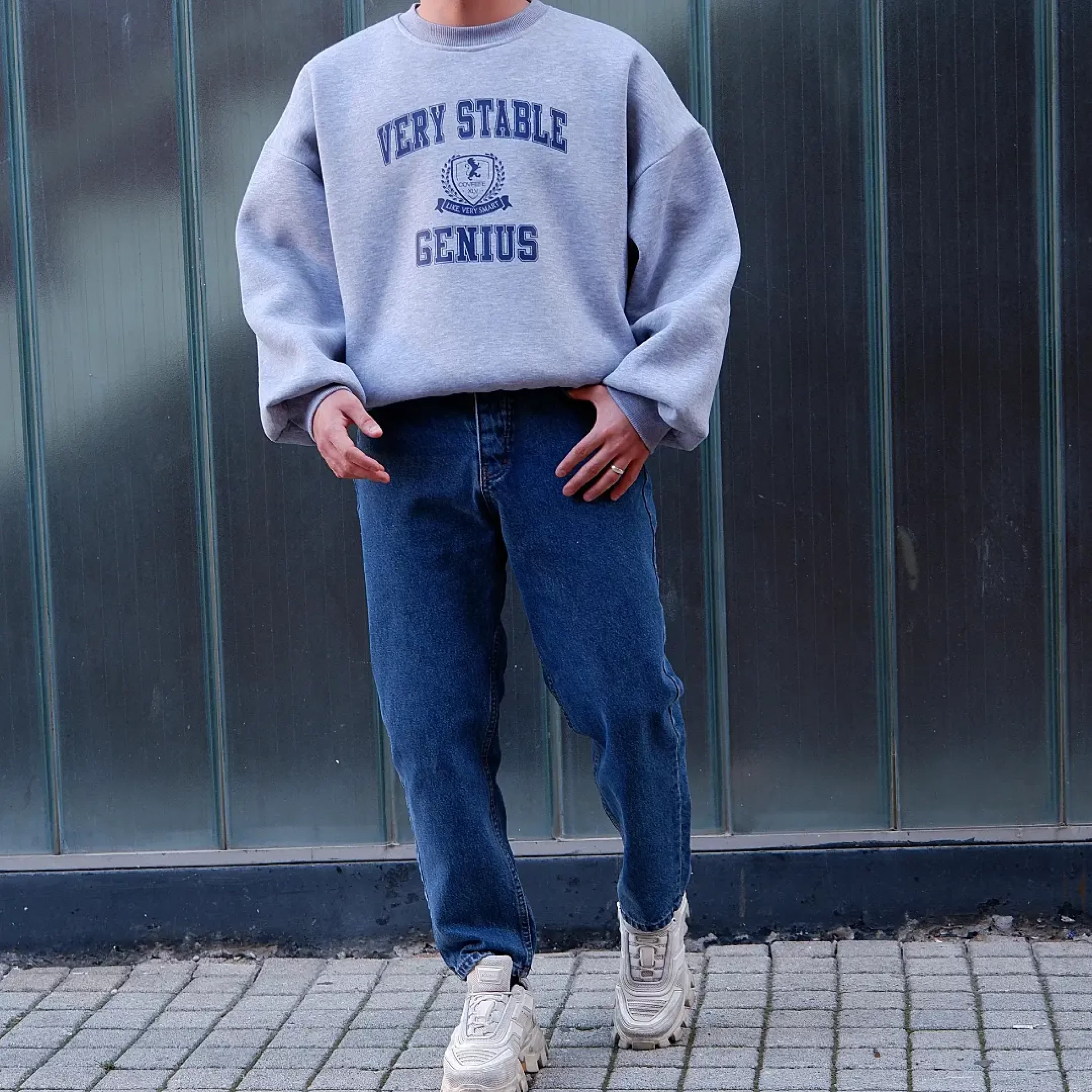 Very Stable Oldschool Sweatshirt