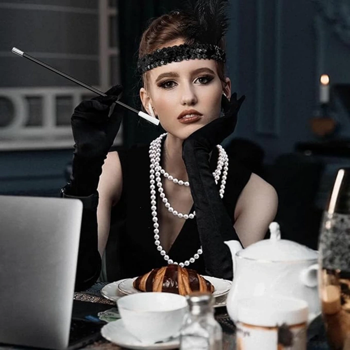 1920&#39;ler Gatsby Aksesuar Seti – Siyah Charleston Saç Bandı, Uzun Eldiven & Sigaralık