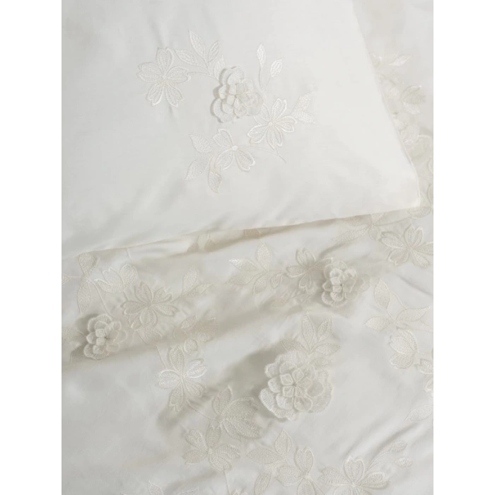 3D Nakışlı Çift Kişilik Saten Nev Takımı Chic Ekru
