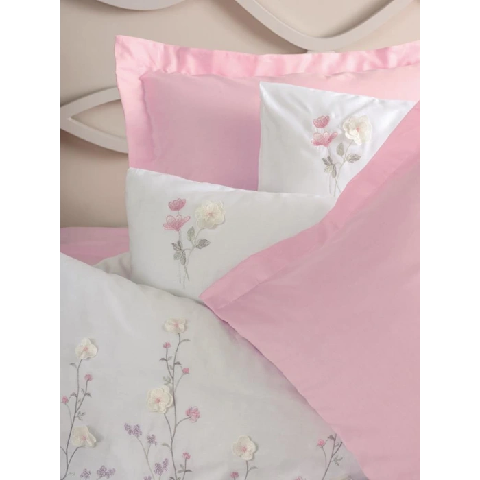 3D Nakışlı Çift Kişilik Saten Nev Takımı Jolie Pembe