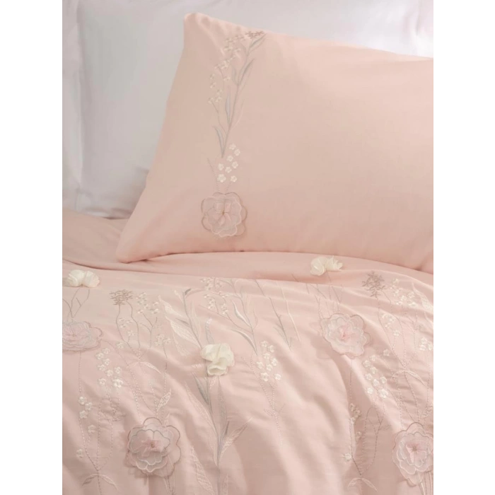 3D Nakışlı Çift Kişilik Saten Nev Takımı Lesley Pudra
