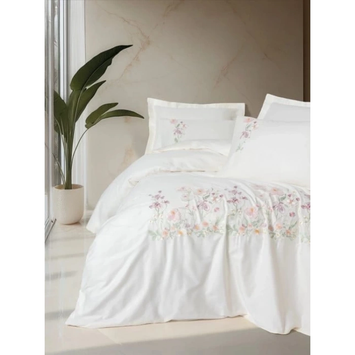 3D Nakışlı Çift Kişilik Saten Nev Takımı Zephy Ekru