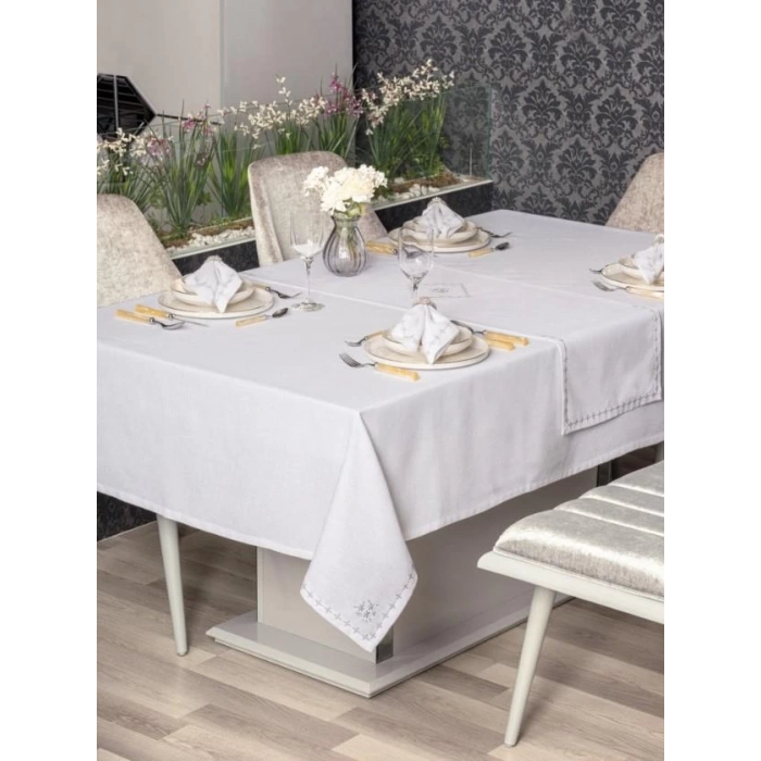 Beyaz 8 Parça Keten Masa Örtüsü