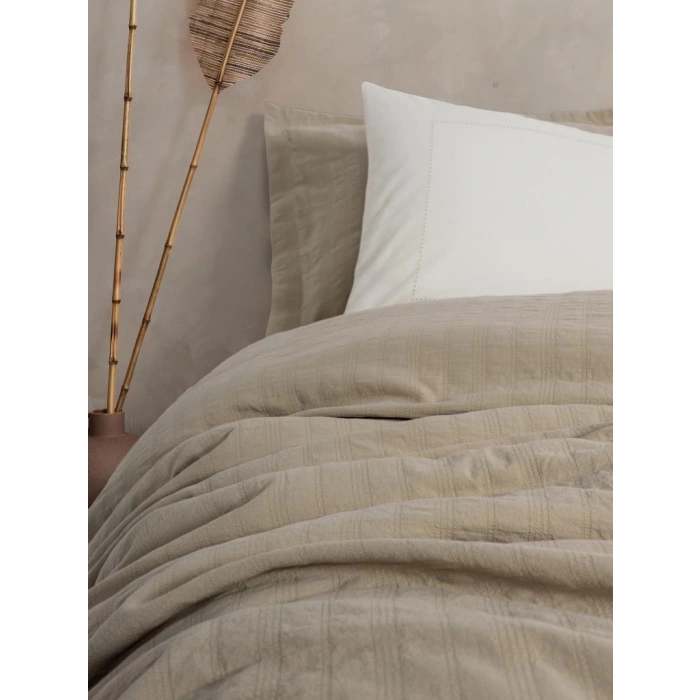 Çift Kişilik Yatak Örtülü Pike Takımı Natura Vilo Bej