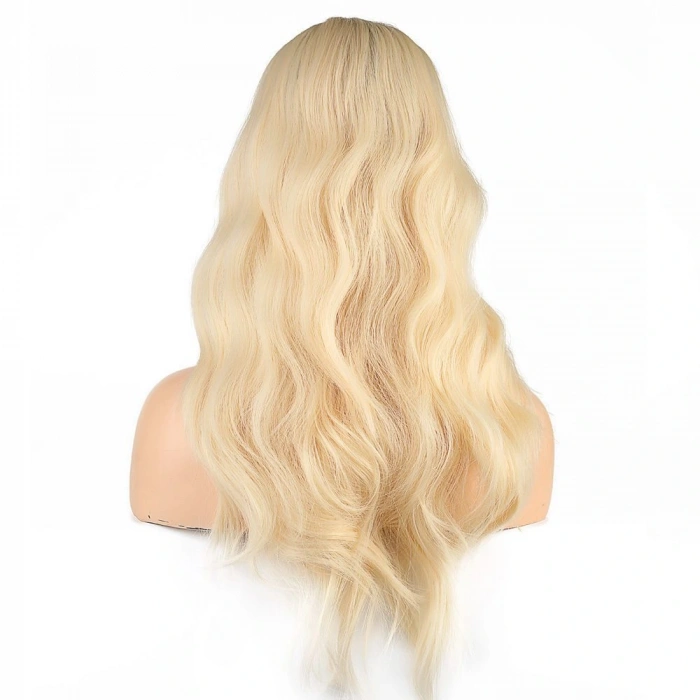 Dalgalı Perçemli Fiber Sentetik Orta Boy Peruk / Platin