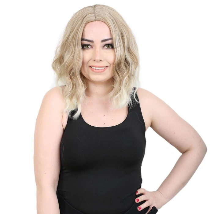 Fiber Sentetik Kısa Dalgalı Perçemsiz Peruk / Karamel / Platin Röfleli