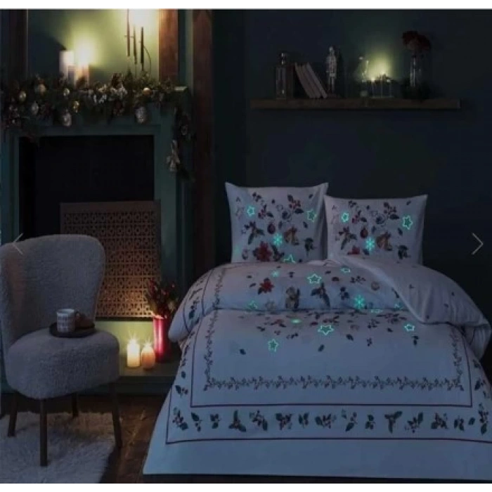 Glow Parlayan Çift Kişilik Nev Takımı Charm Kırmızı