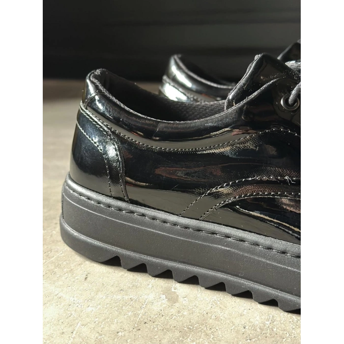 Günlük Ayakkabı T Siyah Rugan (Siyah Taban)