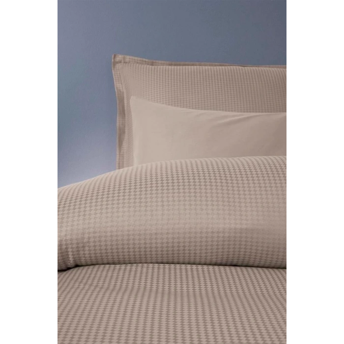 Jakarlı Saten Çift Kişilik Nev Takımı Dıamond Sabre