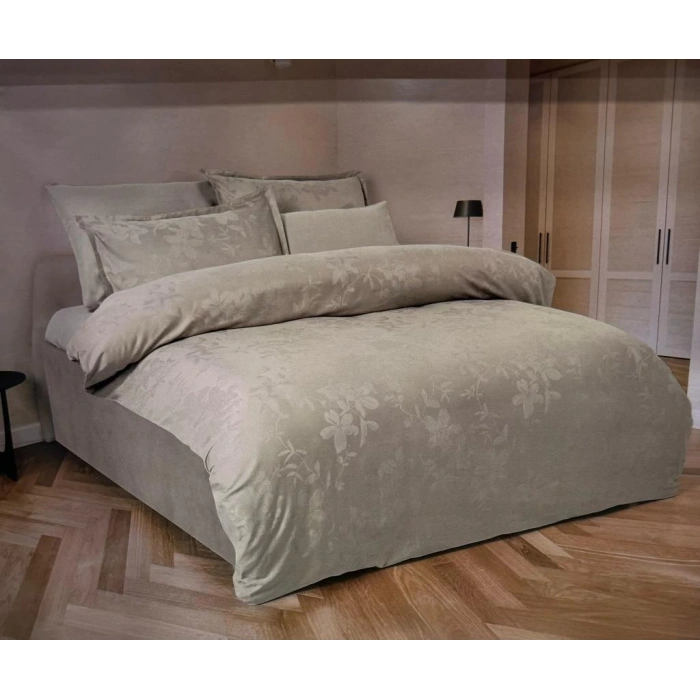 Jakarlı Saten Çift Kişilik Nev Takımı Perle Sabre