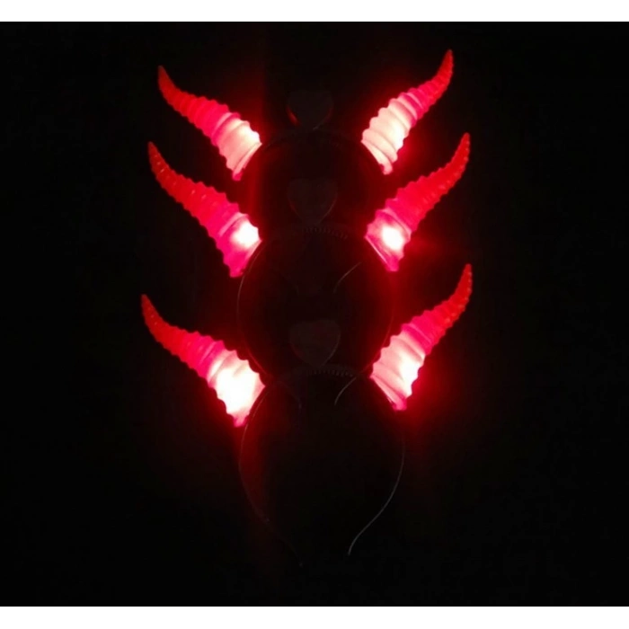 Kırmızı Renk Led Işıklı Kıvrımlı Boynuz Taç 27x18 cm
