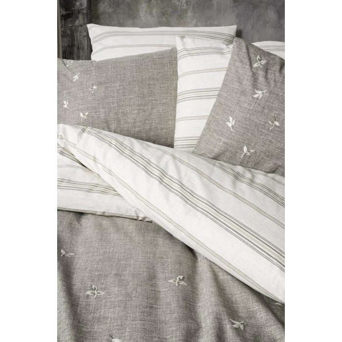 Klein Nakışlı Çift Kişilik Nev Takımı Moke Kahve